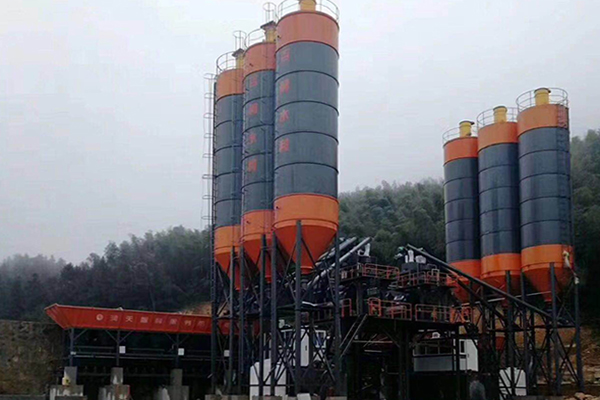 HZS180混凝土搅拌站参数是怎样的？